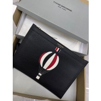 톰브라운 클러치백