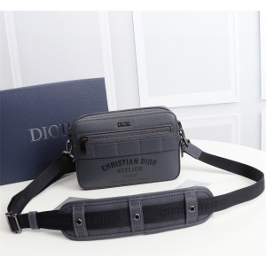 디올 남자 가방 1SFPO101