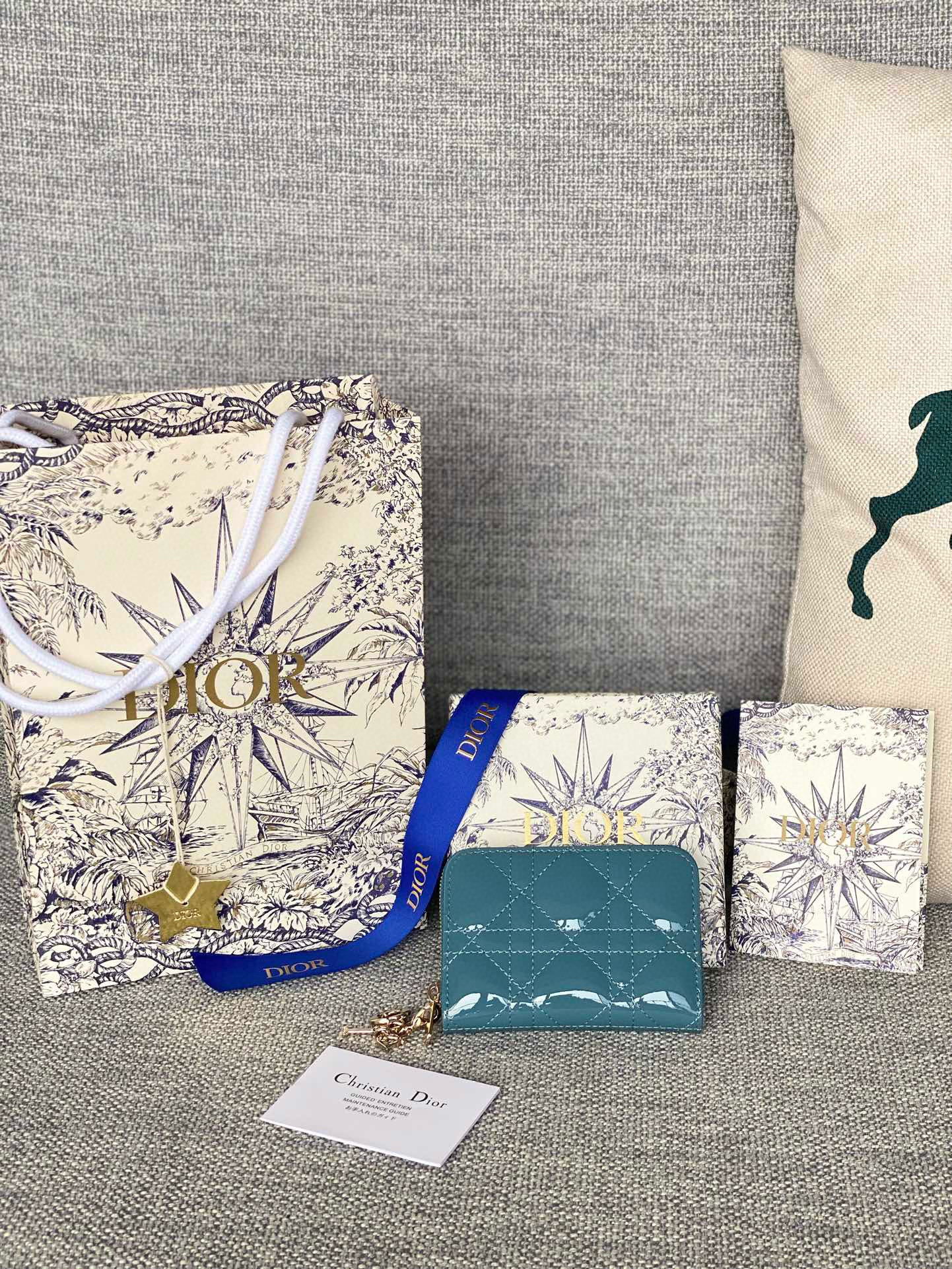 디올 머니클립 s0985