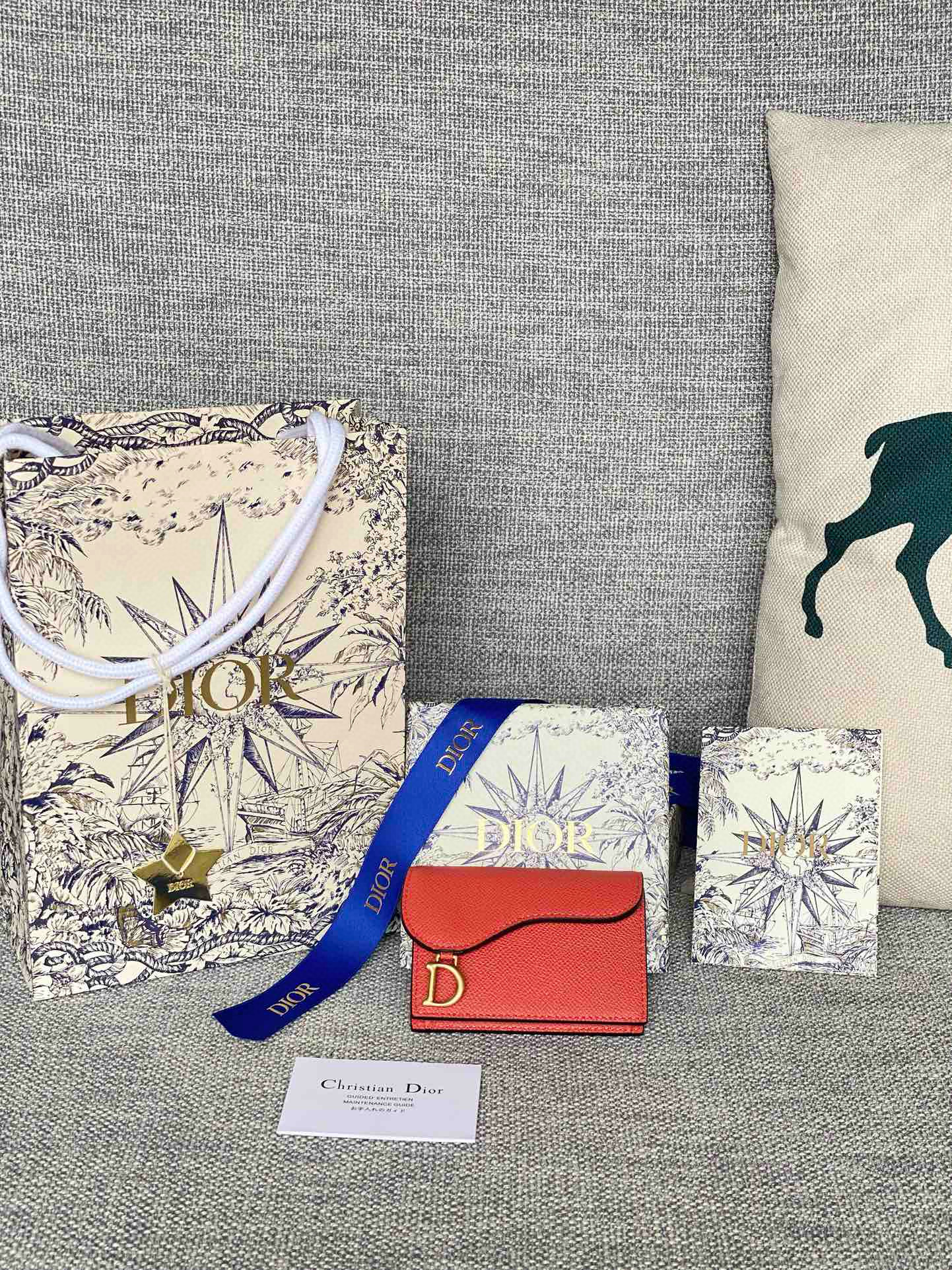 디올 카드지갑 S5611