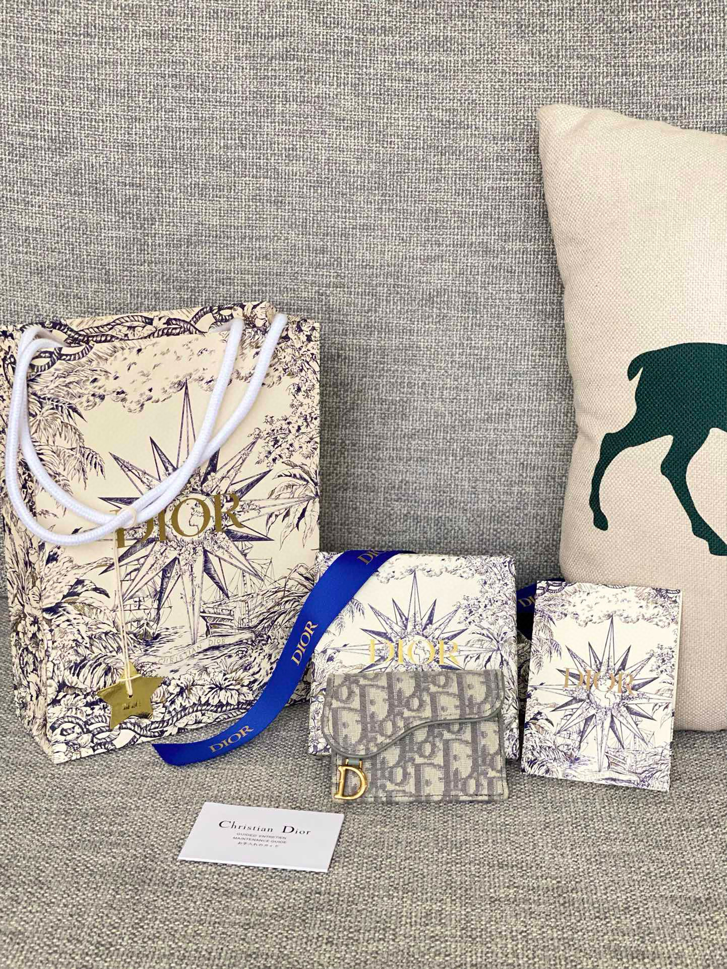 디올 카드지갑 s5610