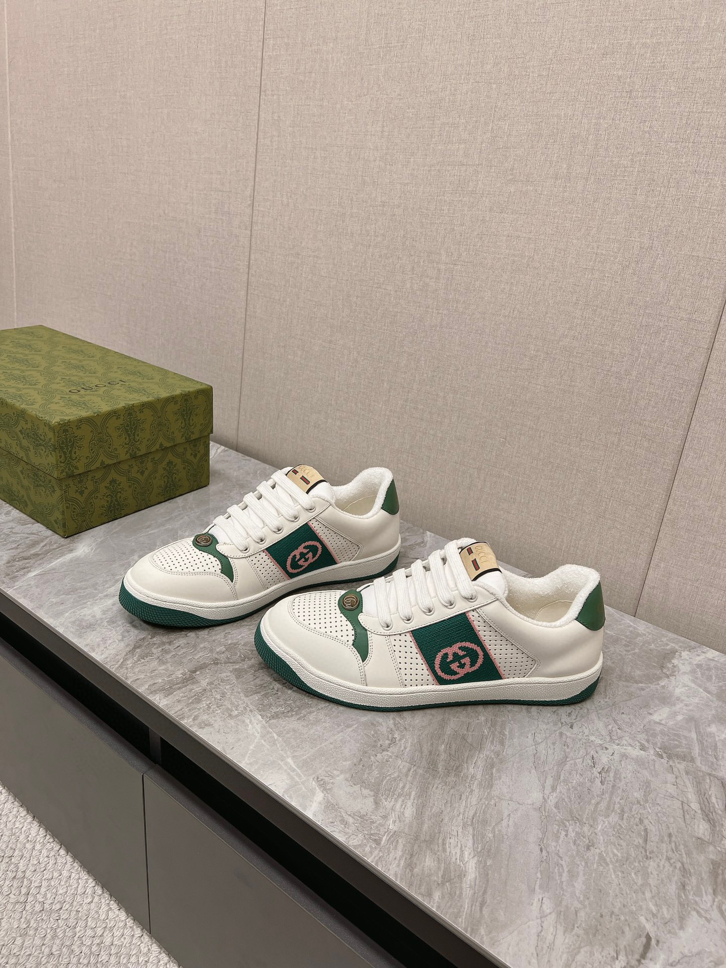 구찌 남녀공용 신발 운동화