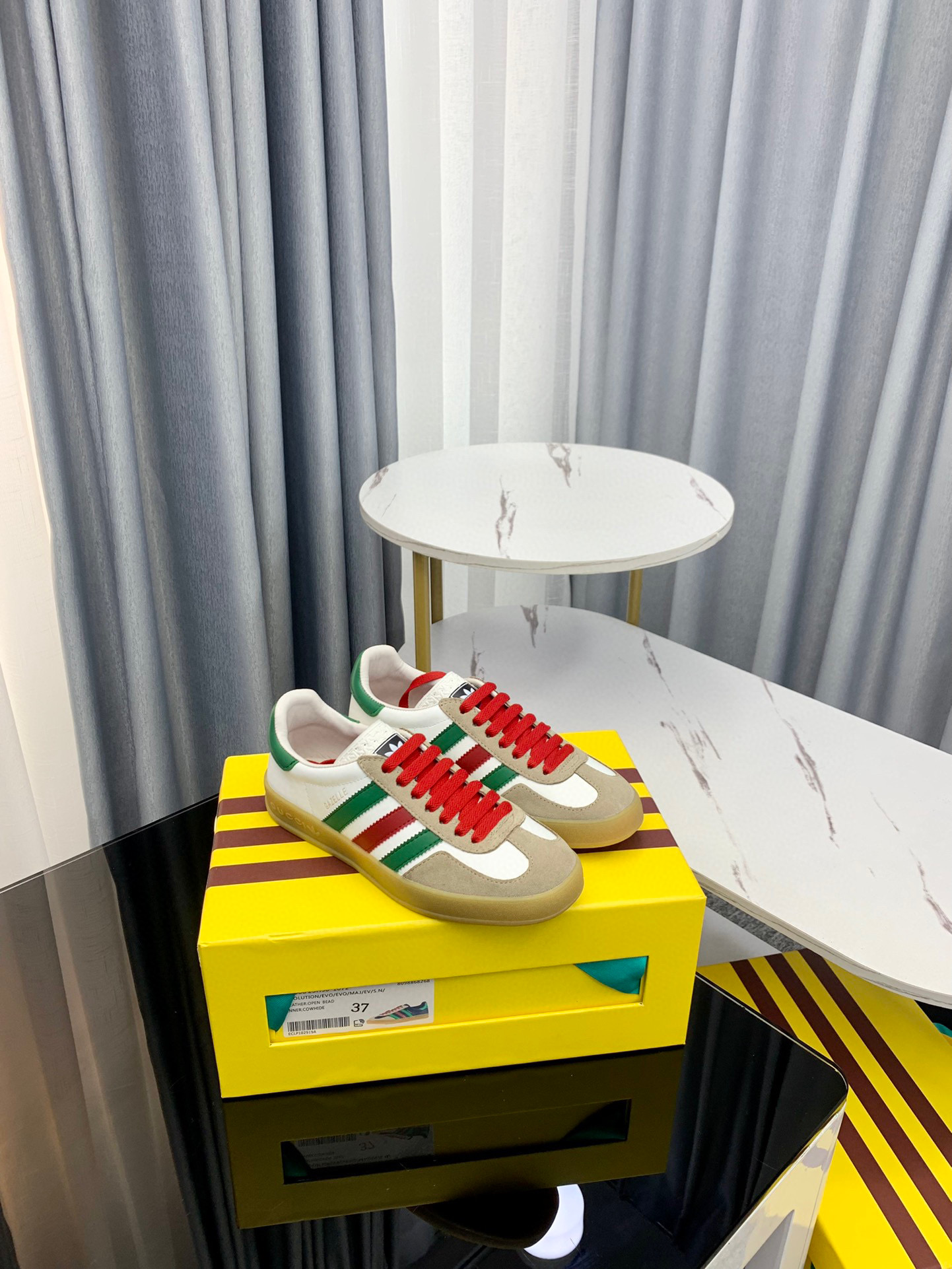 구찌 남녀공용 신발 운동화