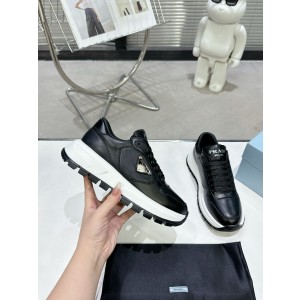 프라다 여자 스니커즈 신발 운동화