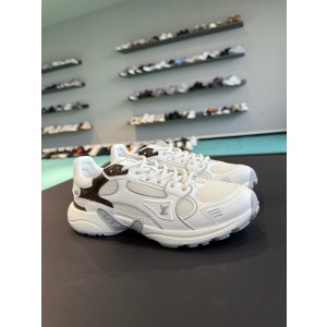 루이비통 남녀공용 신발 운동화 스니커즈