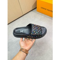 루이비통 남자 슬리퍼