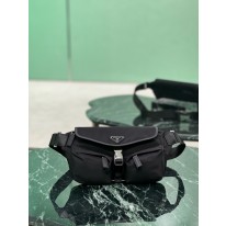 프라다 2vh174 벨트백 힙색 슬링백 허리가방