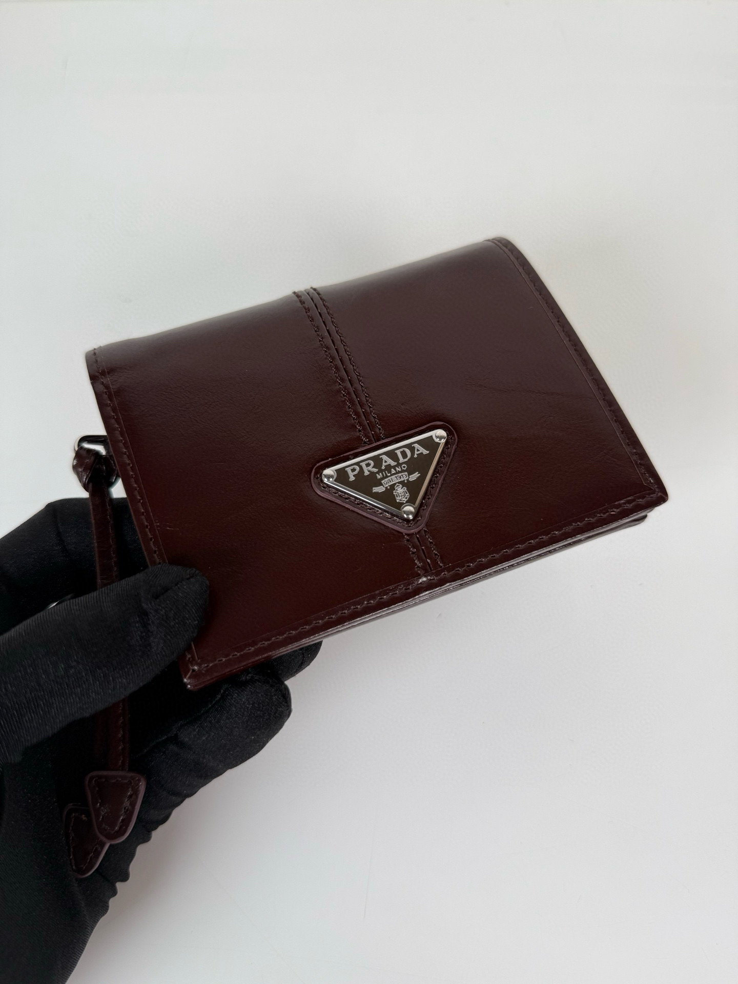 프라다 1M0204 여자 반지갑