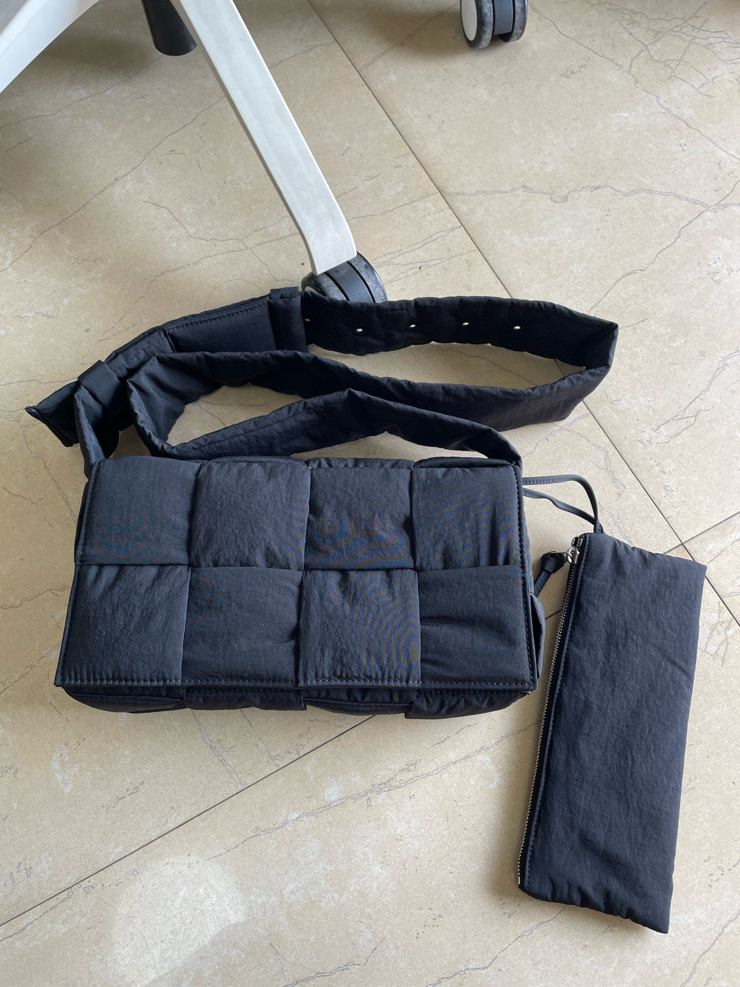 보테가베네타 628951 남녀공용가방