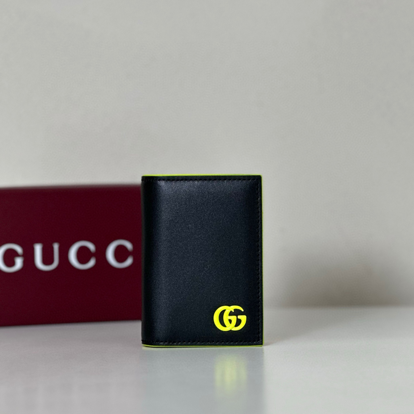 구찌 카드지갑 835053