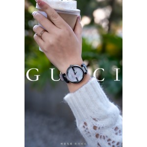 구찌 여자 시계