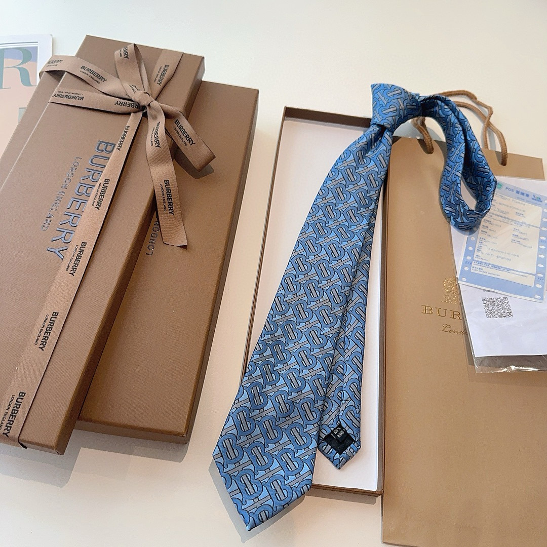 버버리 넥타이