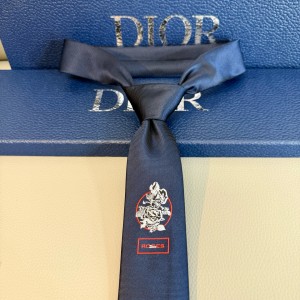 디올 넥타이