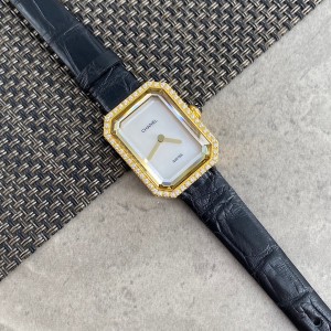 샤넬 2칼라 여자 미러급 시계