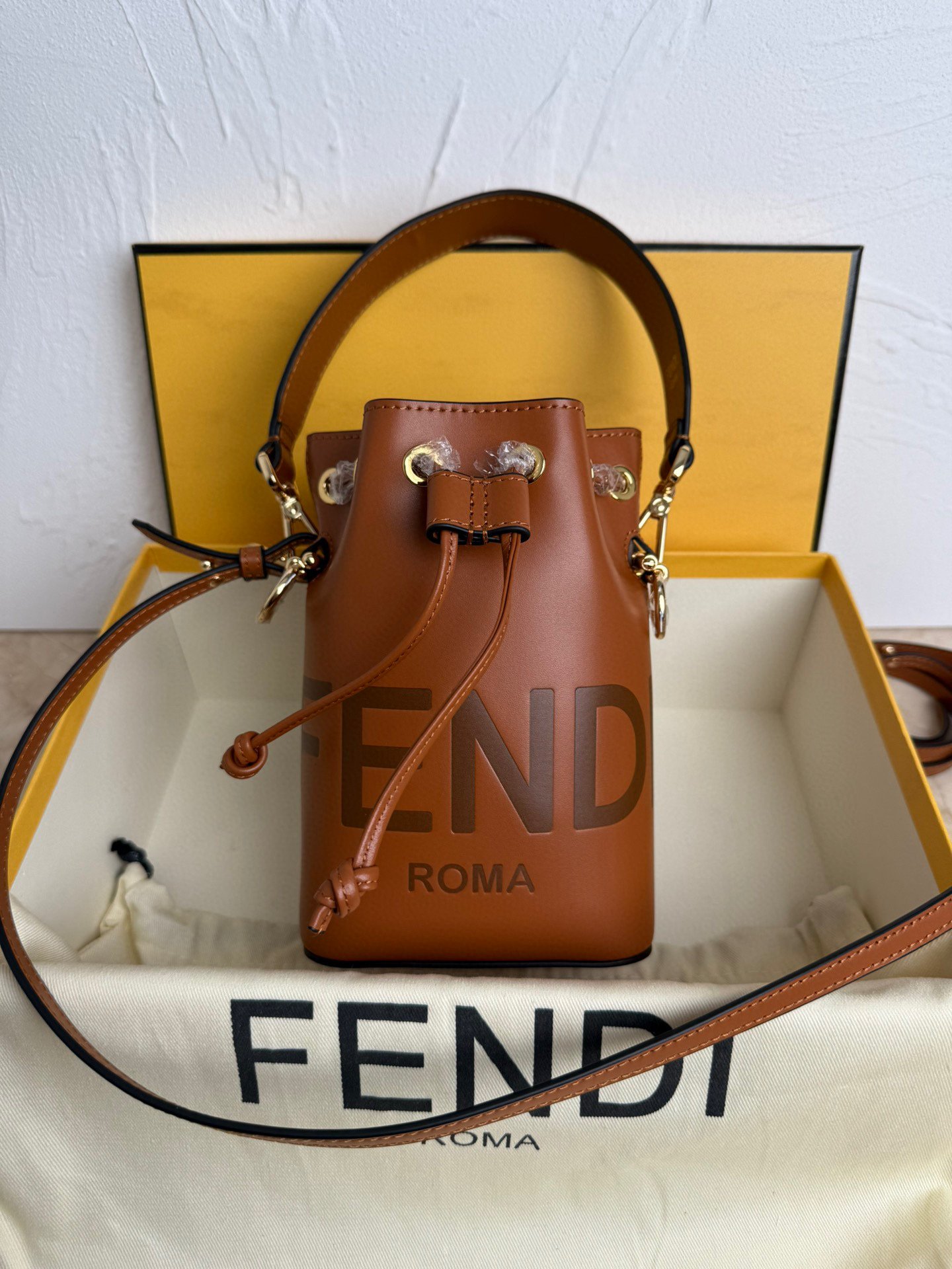 펜디 여자가방 010FD