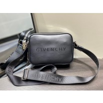 지방시 남자가방