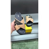 펜디 남자 슬리퍼