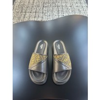 펜디 남자 슬리퍼