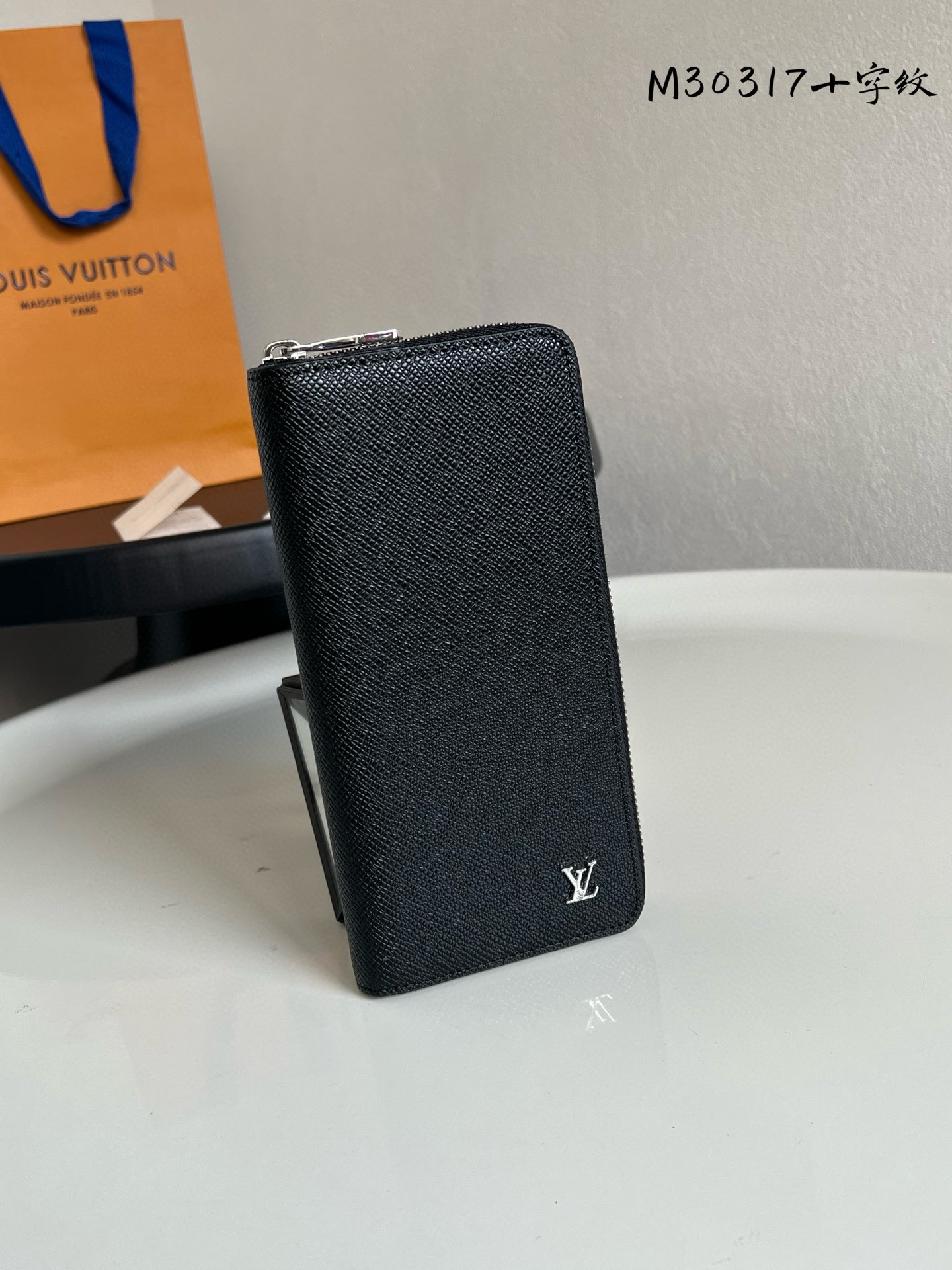 루이비통 M30317 남자 장지갑