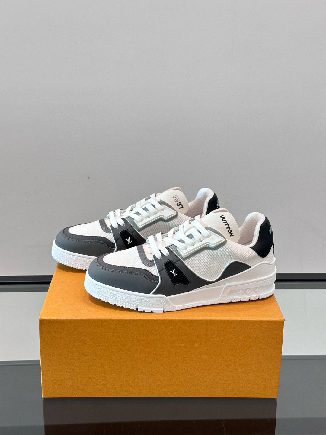 루이비통 트레이너 남자 신발 운동화 스니커즈