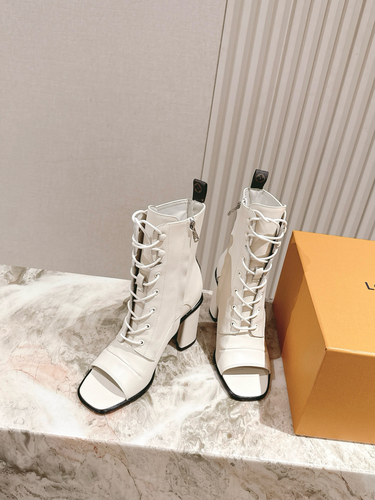 루이비통 8.5CM 여자 부츠