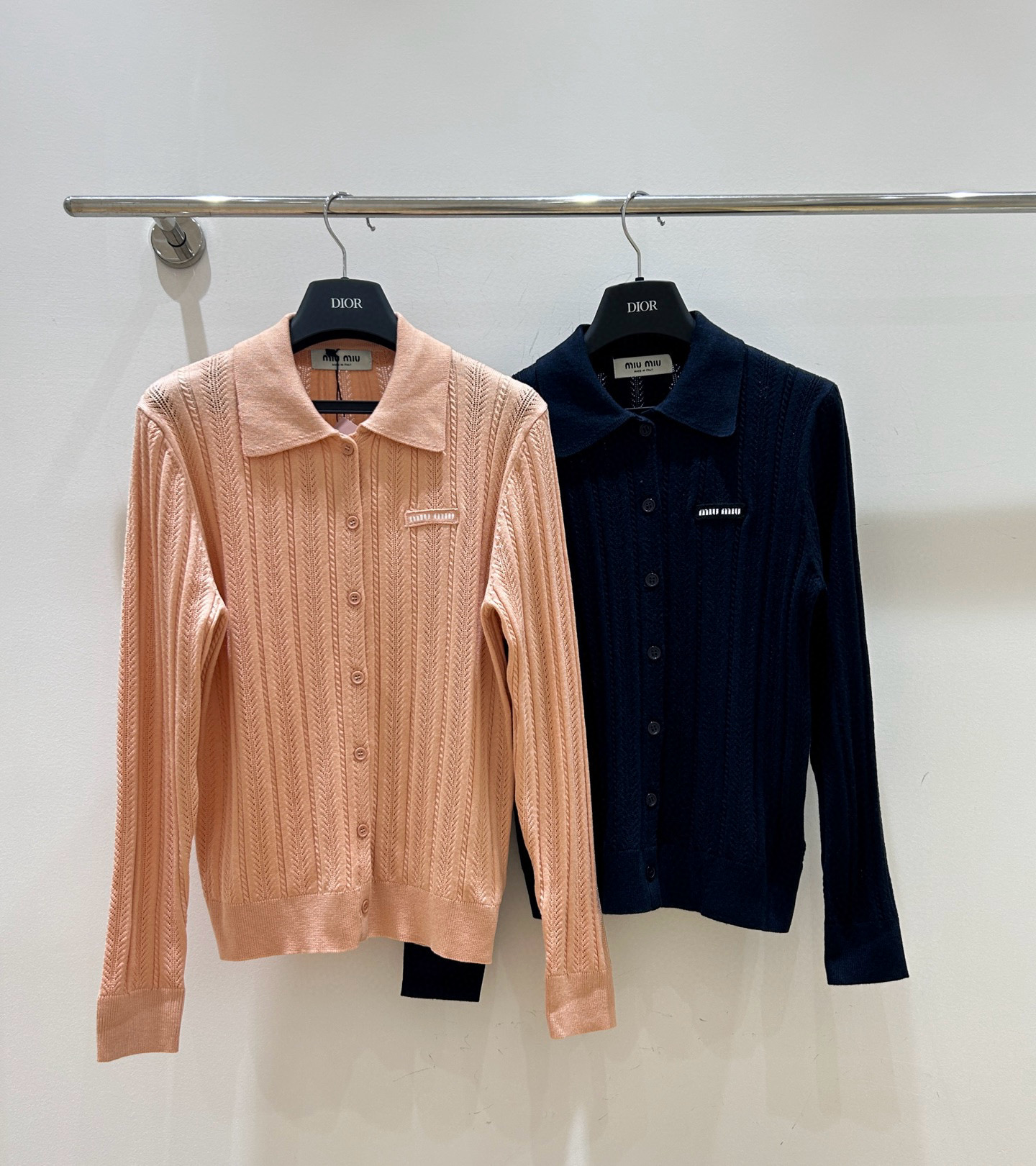 미우미우 2컬러 여자 셔츠