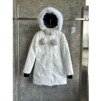 무스너클 여자 패딩