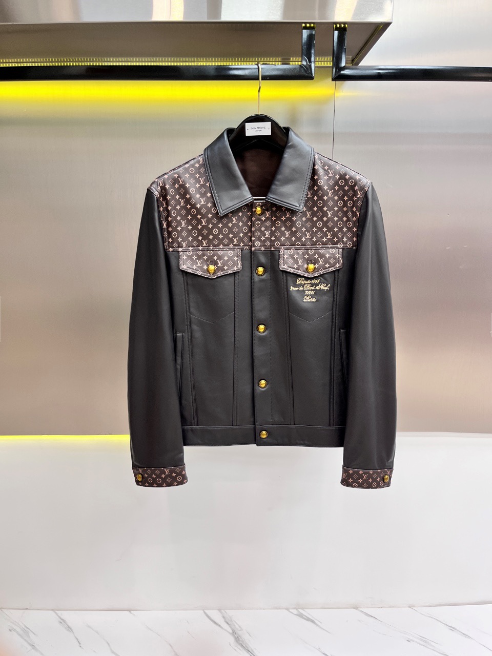 루이비통 염소가죽 자켓