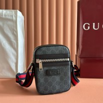 구찌 598103 남자가방