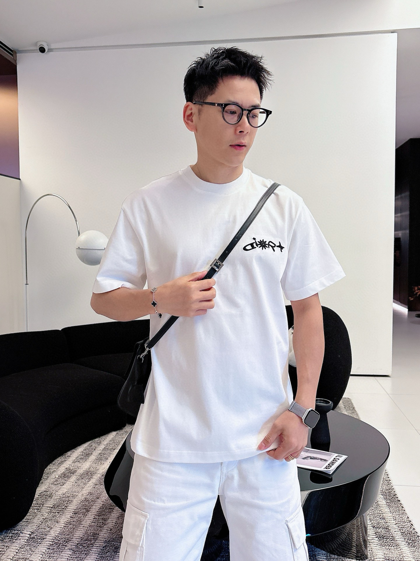 디올 남자 반팔티