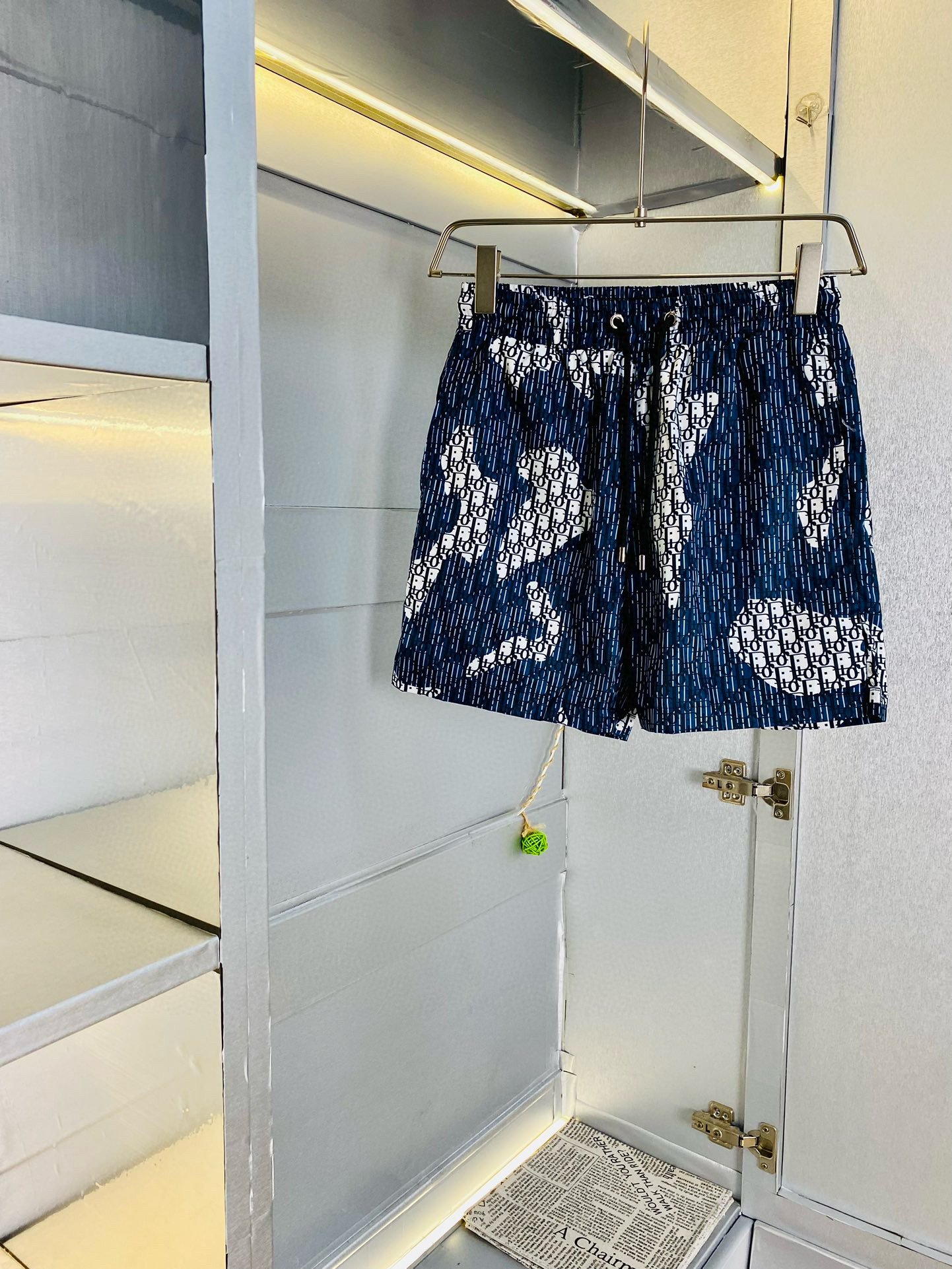 디올 3컬러 남자 반바지