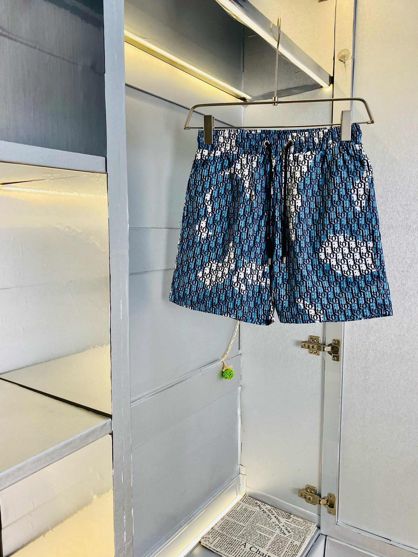 디올 3컬러 남자 반바지