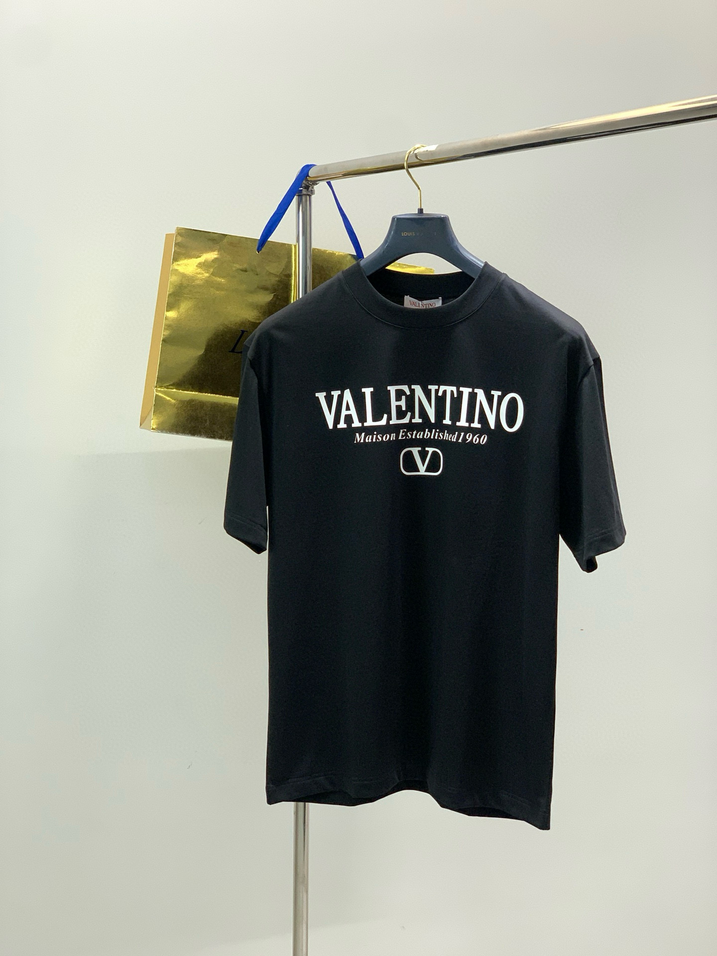 발렌티노 남자 반팔티