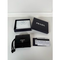 프라다 1MH043 여자 반지갑